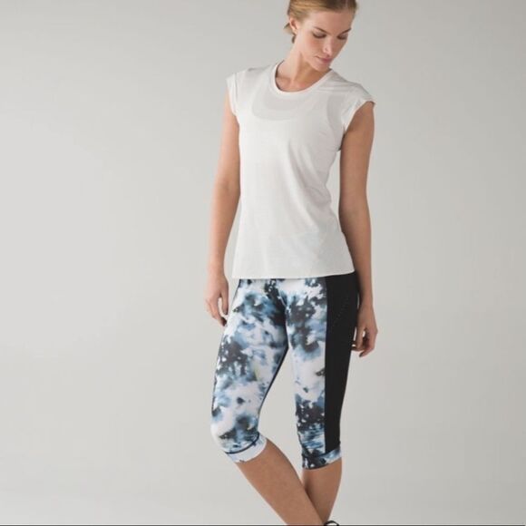 Lululemon Stop at Nothing Cropped Leggings | 2 - Picture 1 of 10